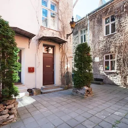 Old Town View In With Sauna Apartment *